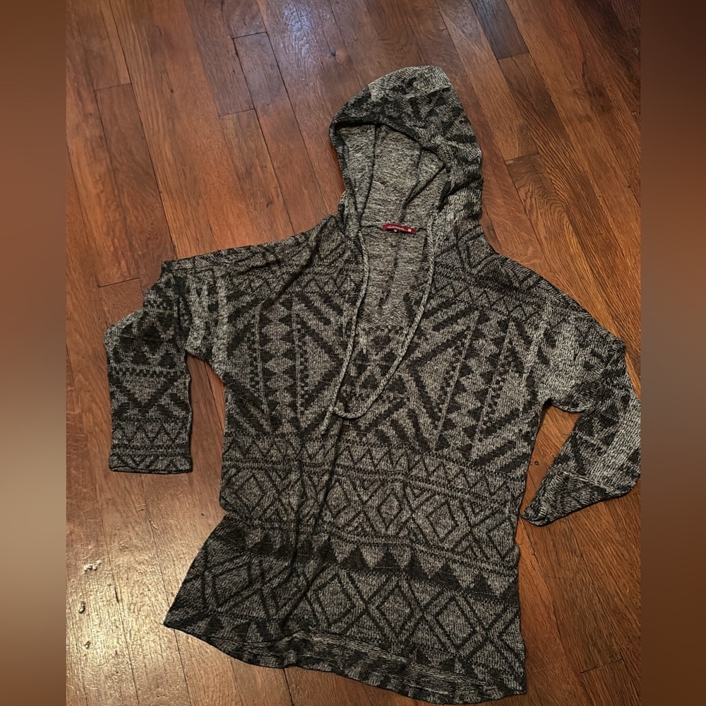 Print lightweight sweater